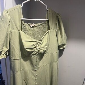Mid plus size green dress